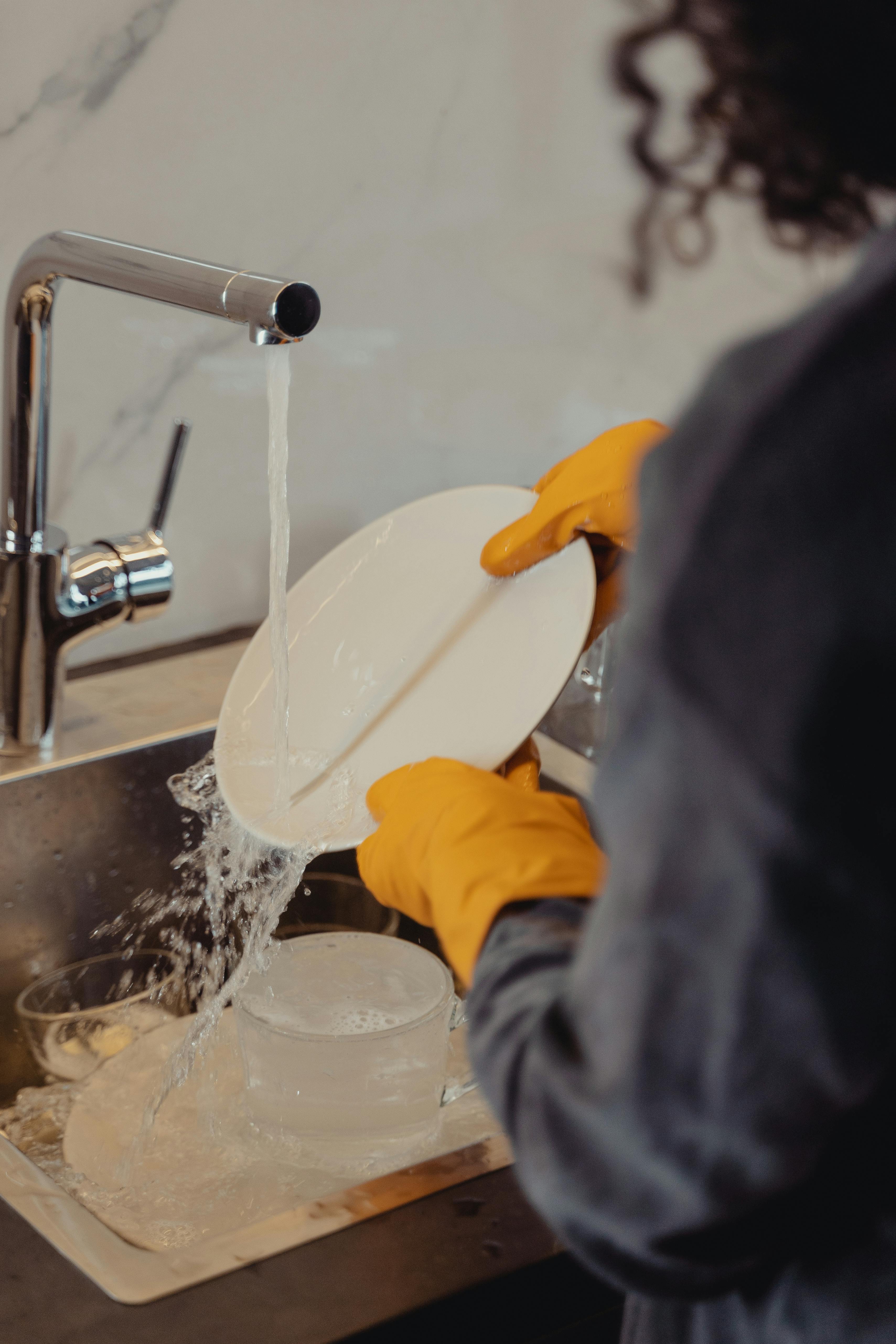 Dish washer hand wash
