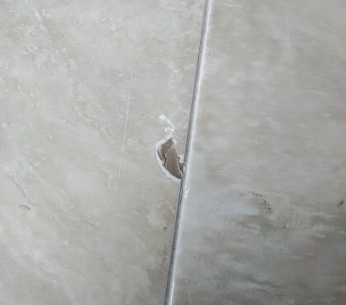 Wall Tile - Chipping