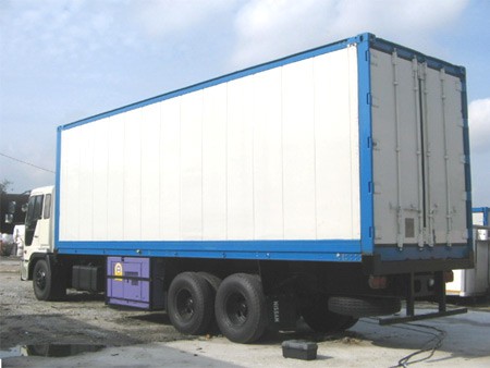 Frozen Truck with Gen Set 3